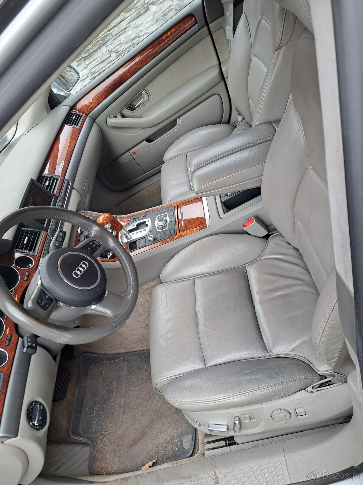 Sprzedam Audi A8 - 6