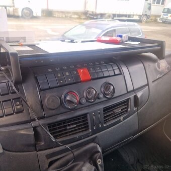 Iveco Eurocargo, Iveco ML 150e z hydraulicznym przodem - 6