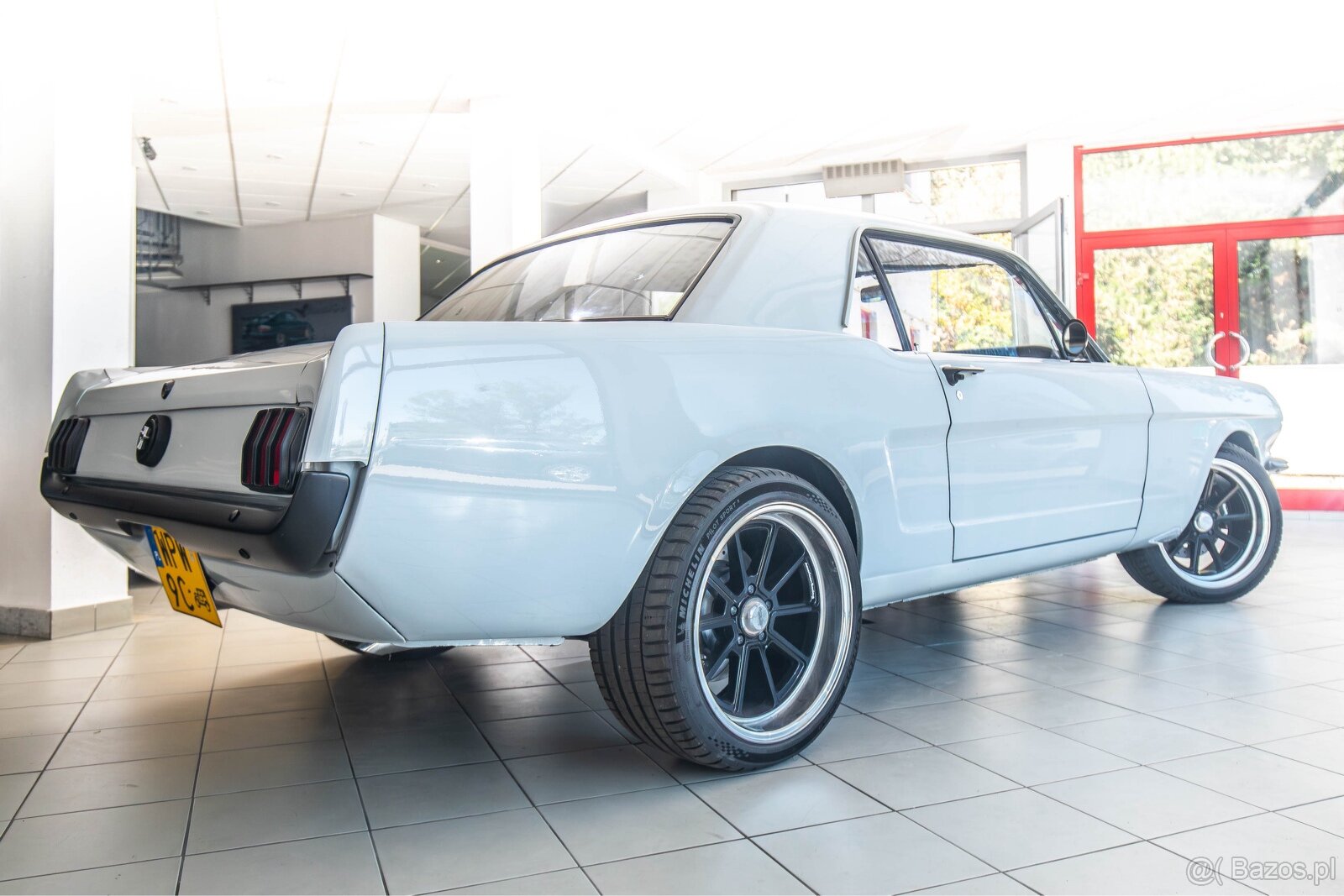Ford mustang V8 1965 odrestaurowany od podstaw - 6