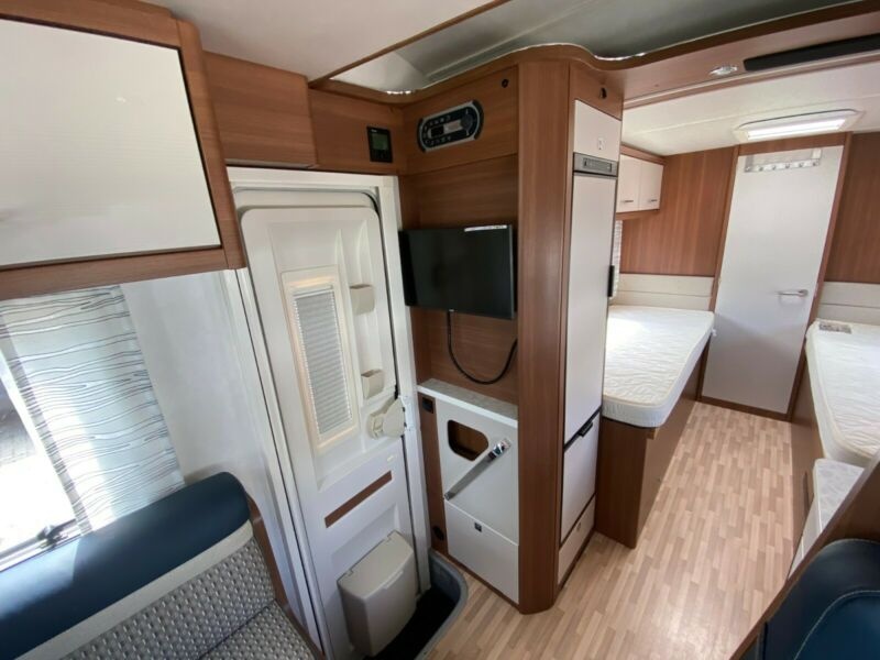 LMC Breezer H 747 SportLine Navi - 6