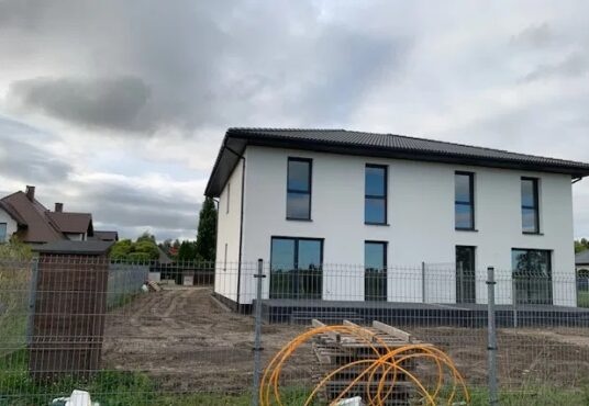 Nowoczesny dom w zabudowie bliźniaczej – osiedle Chmielnik - 6