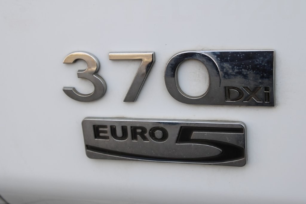 RENAULT PREMIUM DXI R 370.26 S PR 6X2, THERMO KING MD200 - 6