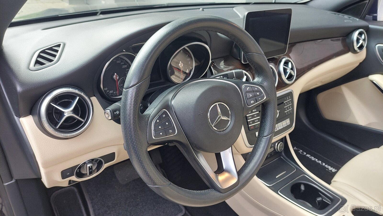 Mercedes cla - 6