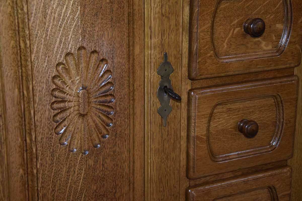 komoda z drewna dębowego - jak nowa - 6