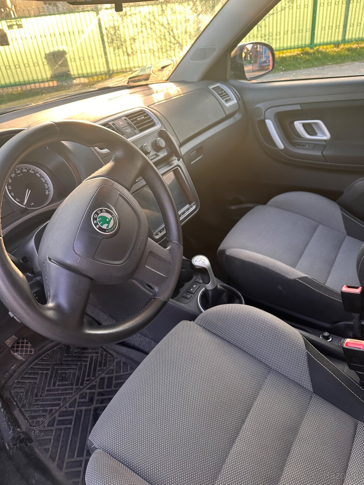 Sprzedam niezawodną Skodę Fabię z 2009 - 6