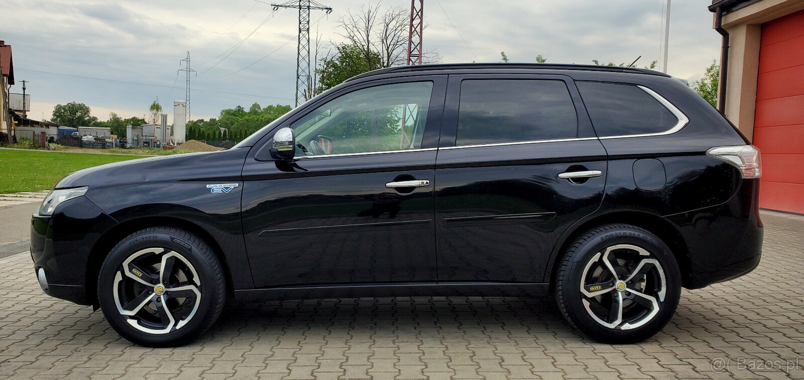 Outlander III 2.0 benzyna + Ev 4x4 Automat Led Xsenon Zamian - 6