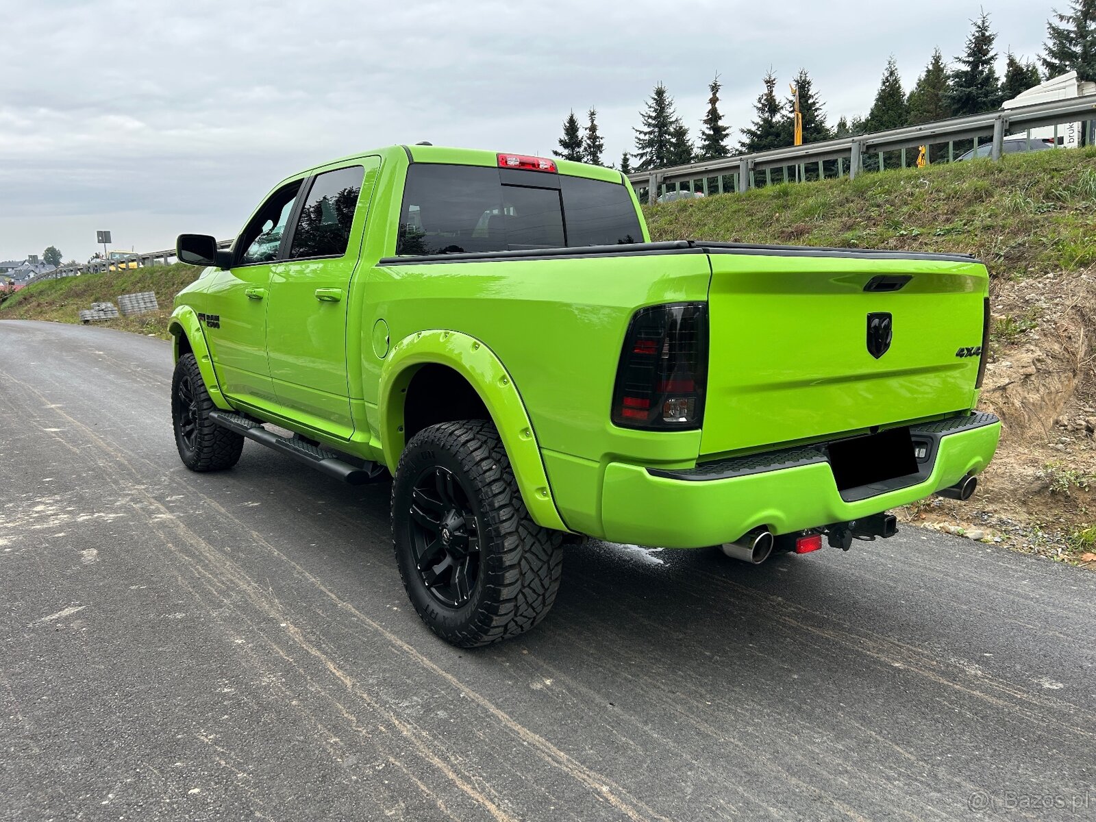 DODGE RAM SPORT 4x4, 5.7L, 401KM, 2017r. - 6