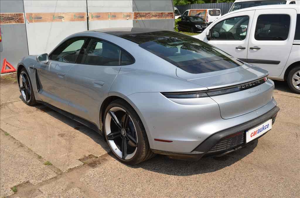 Porsche Taycan 4S - 6