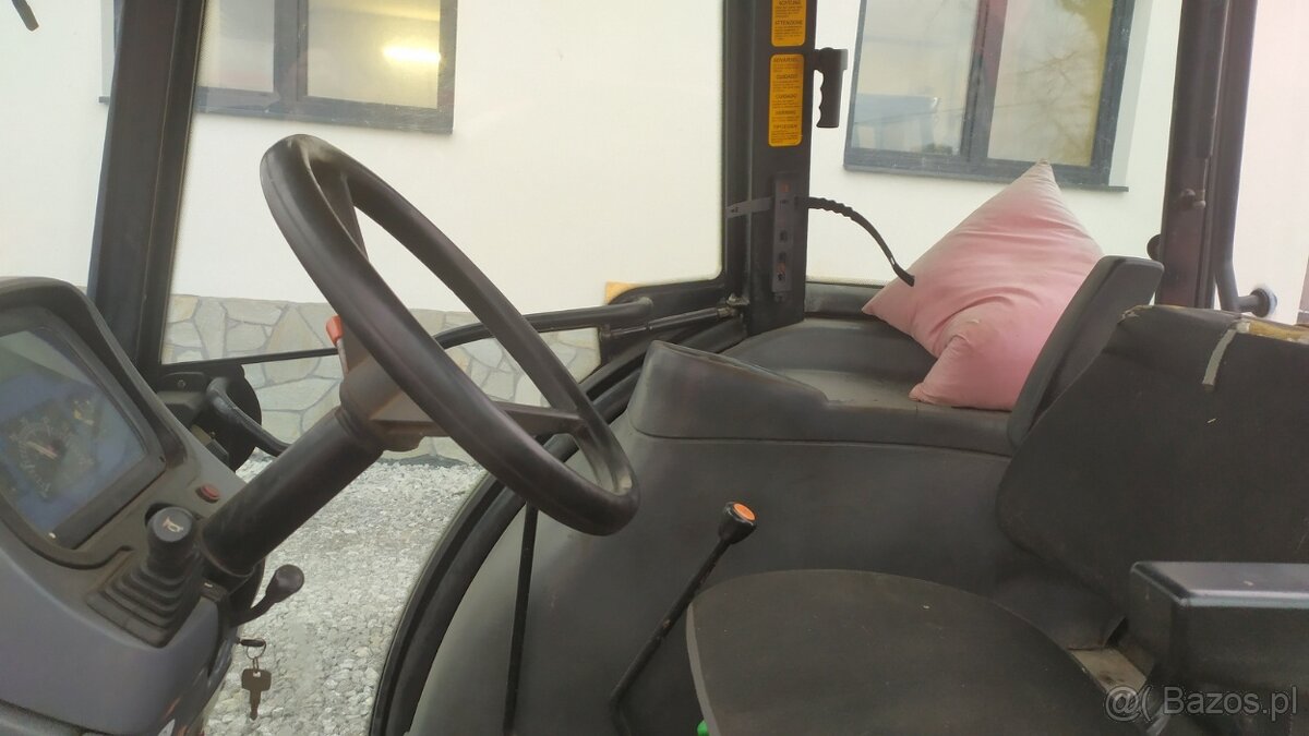 Traktor New Holland TD80D - 6