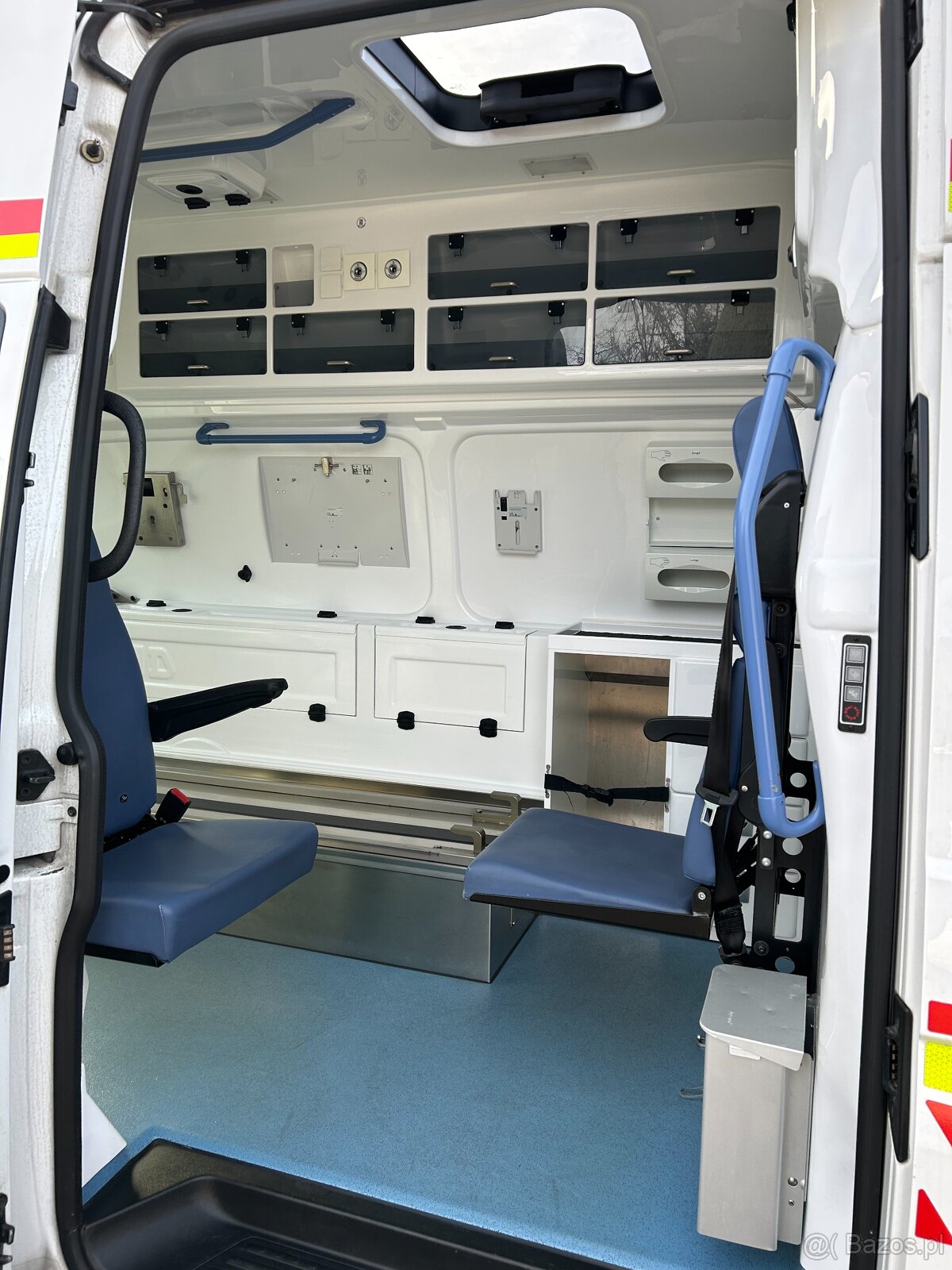 VW T6.1 - 2.0 TDI Ambulas / Karetka DSG - 4x4 - 6