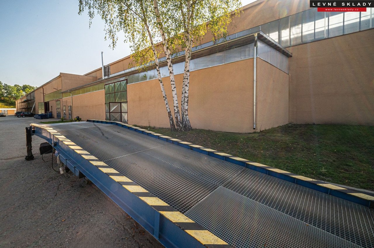 CZECHY: wynajem magazynu (okolice Mlada Boleslav) -1494 m2 - 6