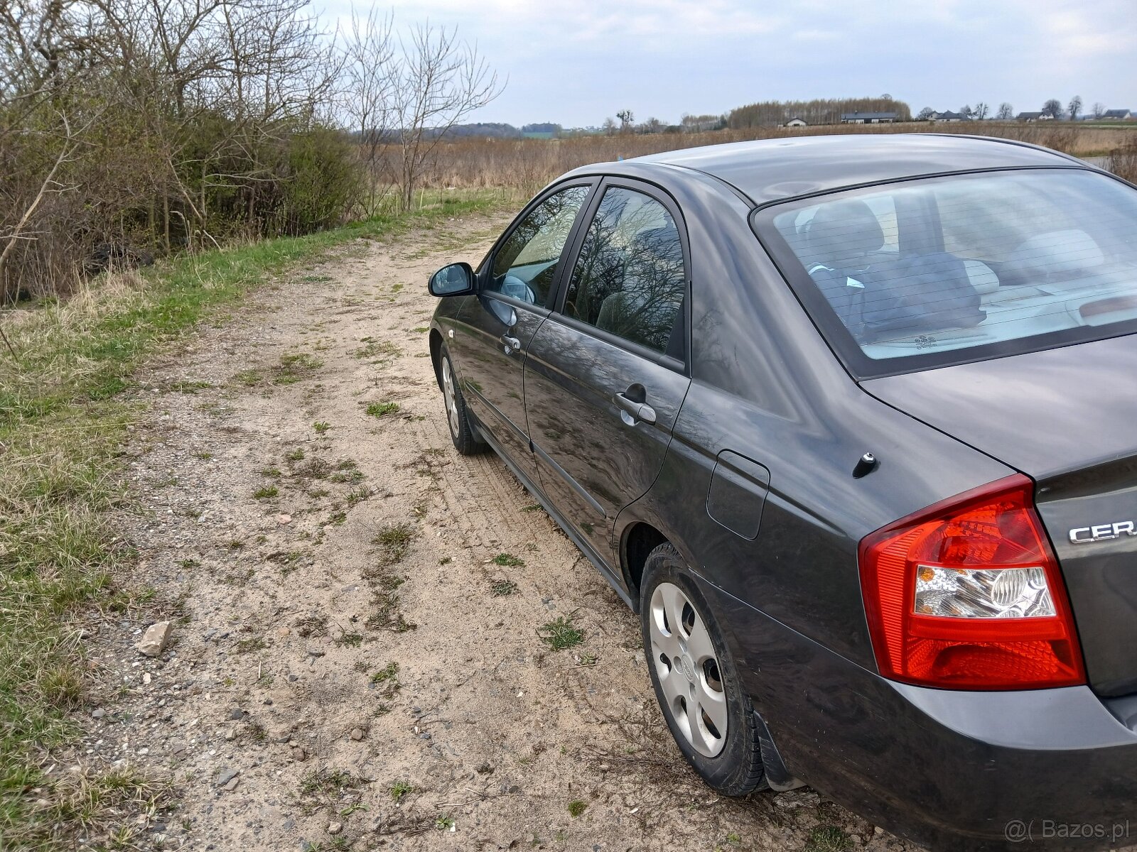 Sprzedam Kia Cerato 1.6 - 6