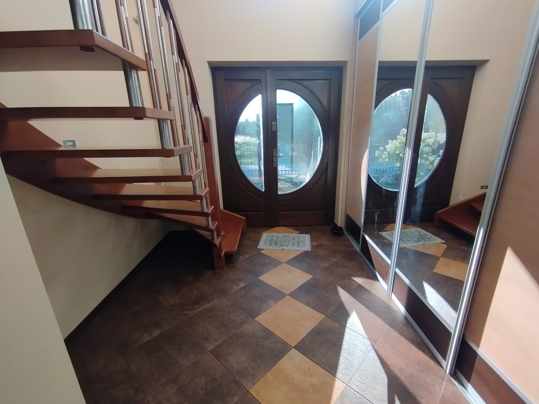 Dom parter z użytkowym poddaszem o powierzchni 187m2,Zduny - 6