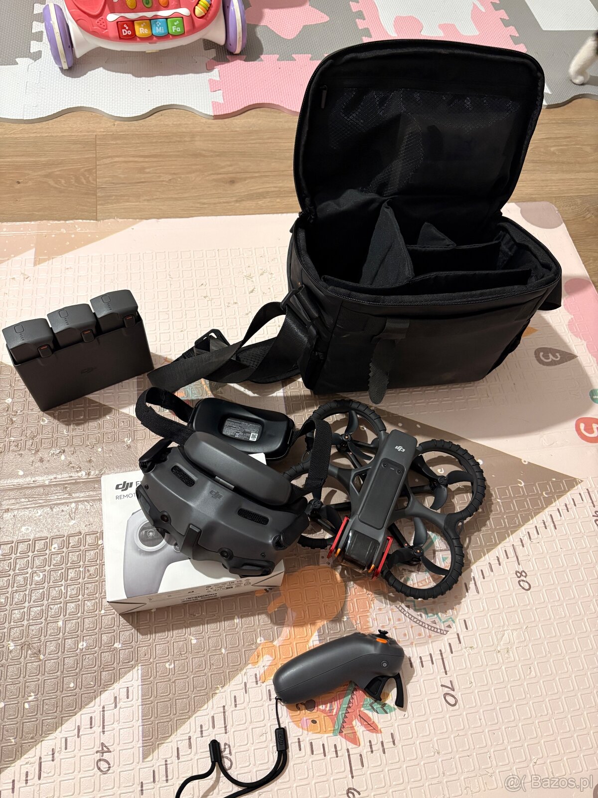 DJI Avata 2 Fly More Combo + Goggles 3 + FPV Controller 3 - 6