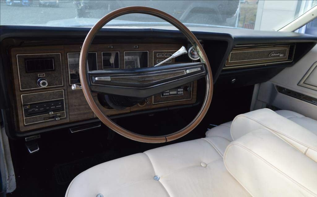 Lincoln Continental Mark IV. 7,5 V8 (158 kW) 1974 - 6