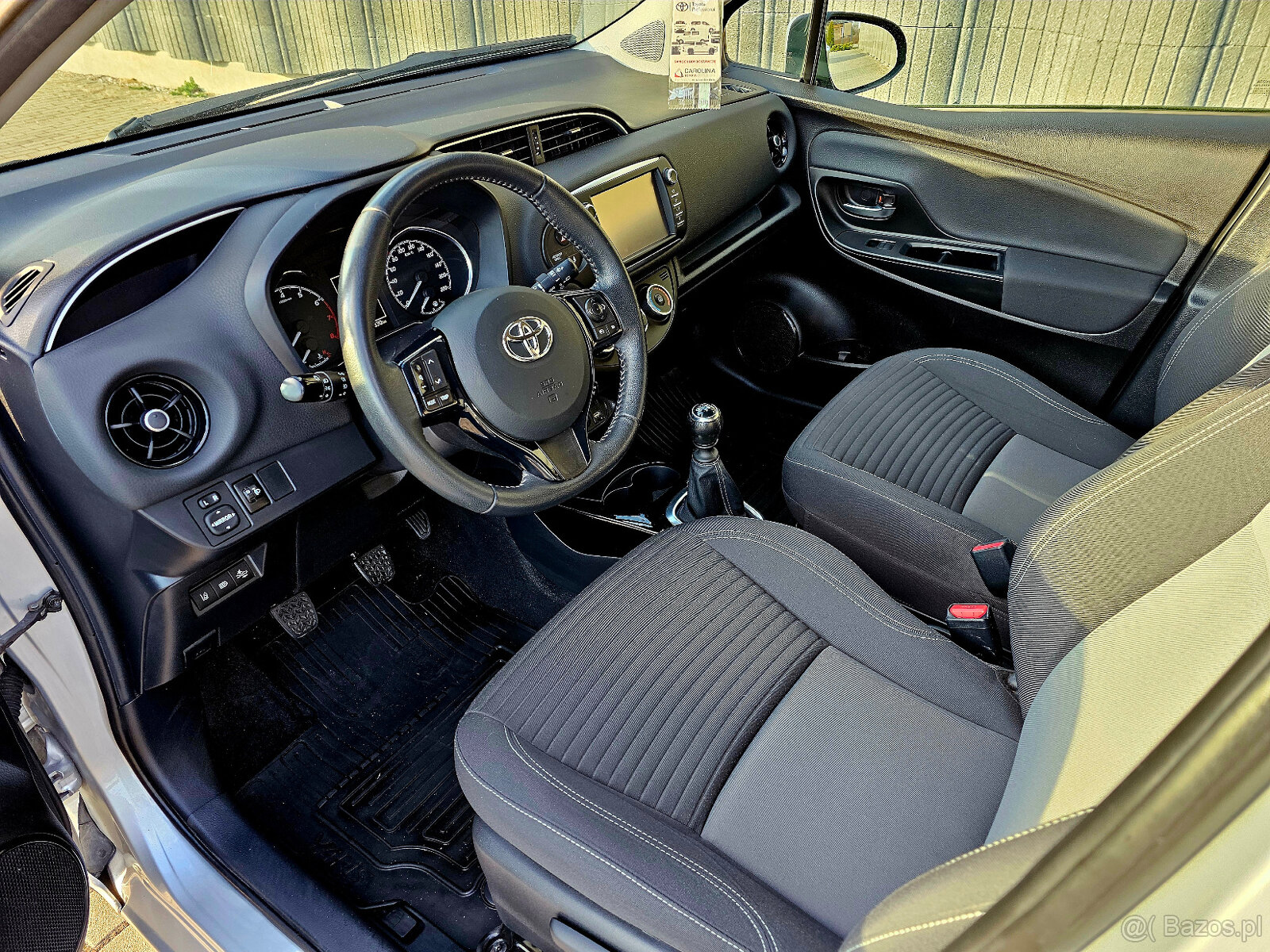 Sprzedam Toyota Yaris 1.5 Benzyna - 6