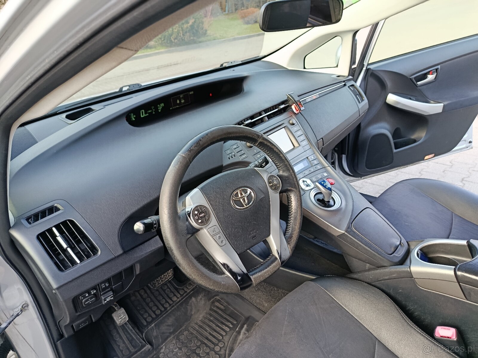 Sprzedam Toyota Prius 3. - 6