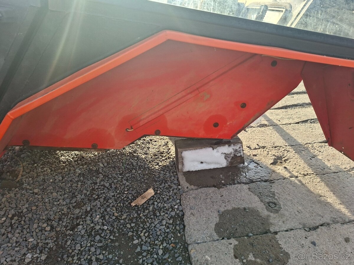 Kabina Zetor seria 3 - 6