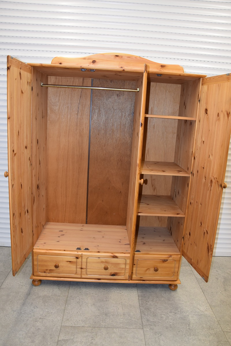 szafa z drewna sosnowego - jak nowa - 6