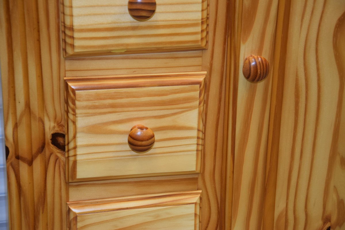 komoda z drewna sosnowego - jak nowa - 6