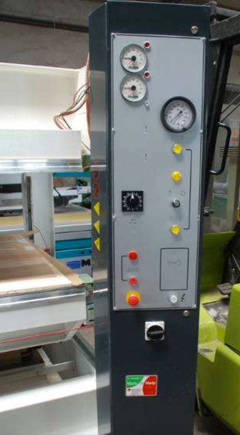 Półkowa prasa hydrauliczna ICOTET CON 2 - 6