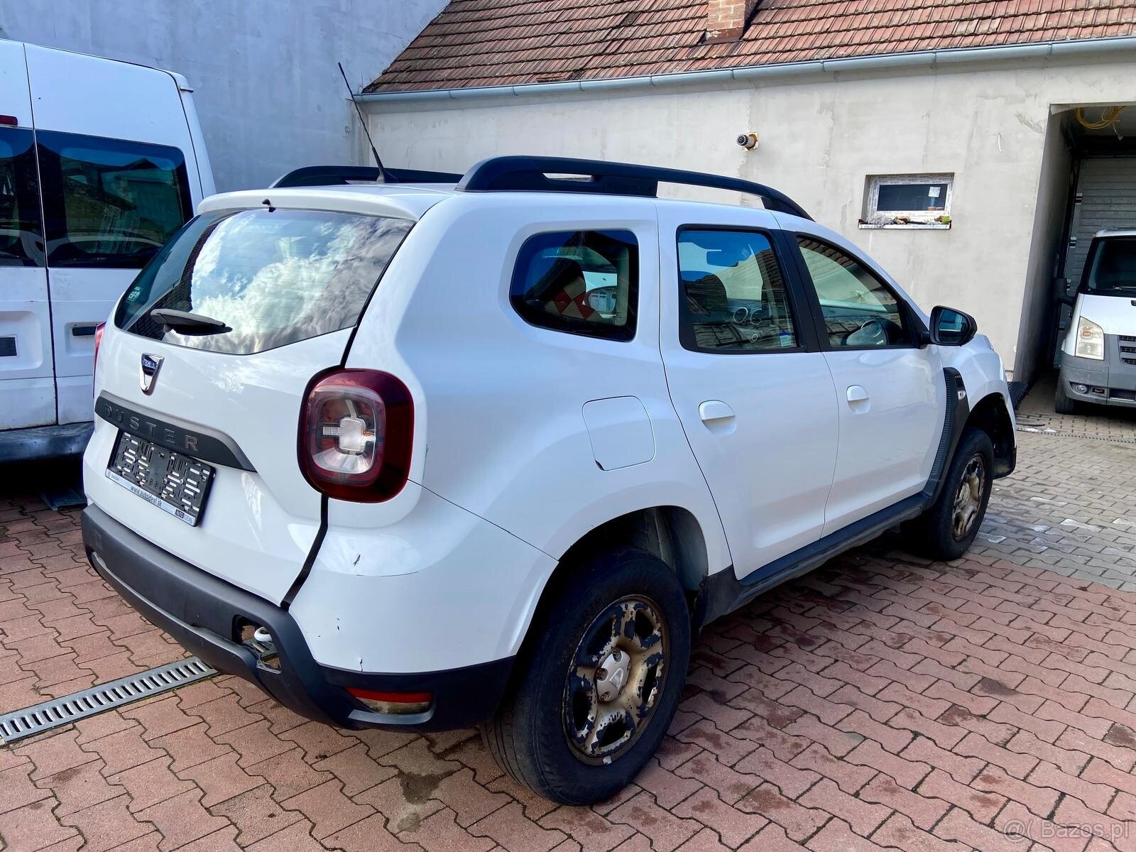 Dacia Duster 1.2i 4x4 - 6