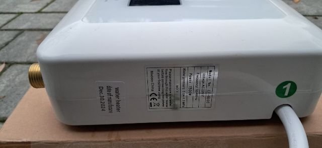 Przepływowy podgrzewacz wody 3 szt - 6