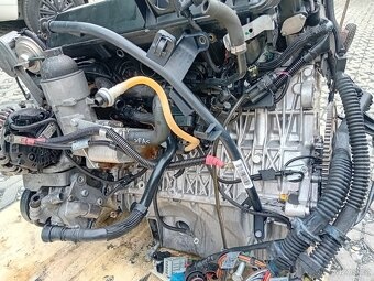 Silnik 3,0D X-Drive 306D3 173kw z BMW X5 E70 - 6