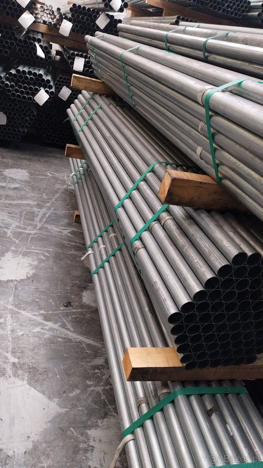 Pozinkované sloupky 2 m a 2,3 m Jarnołtów ,100 m od hranic - 6