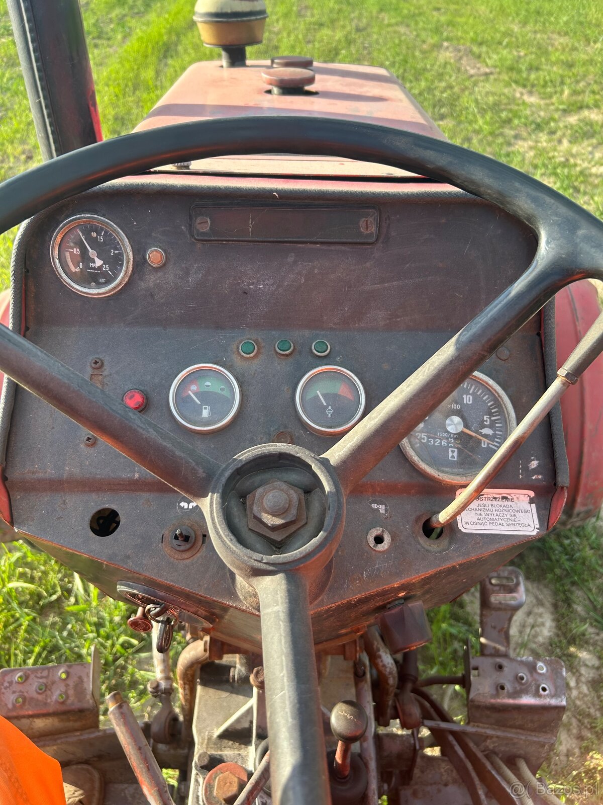 Ciągnik mf 235 - 6