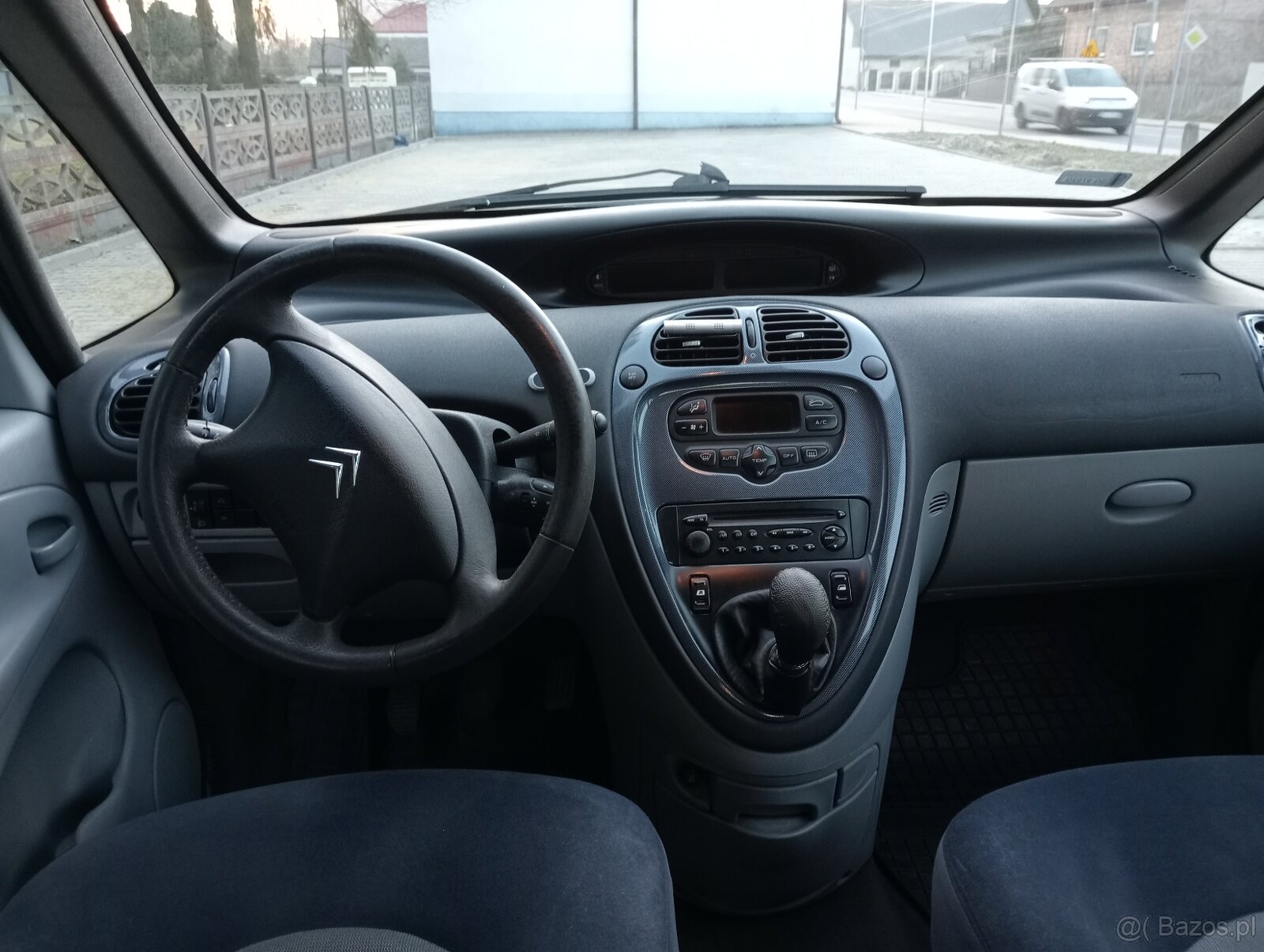 Samochód osobowy - 6