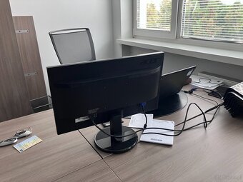 Syndyk sprzeda mienie w postaci mebli i elektroniki - 6