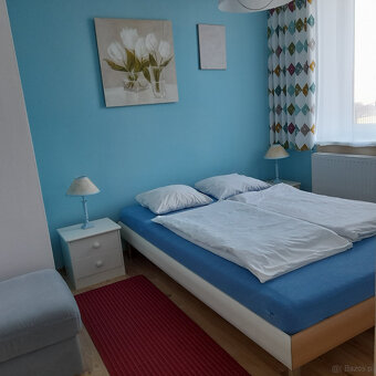 Kolobrzeg dom: 6 Apartamentow + 3 korty squash'a - 6