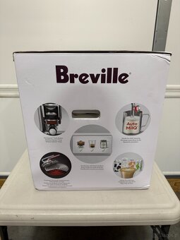 Nowy Breville Barista Touch Impress Espresso Machine - 6