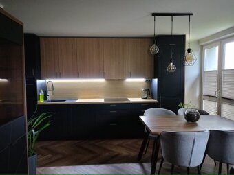 Sprzedam mieszkanie po generalnym remoncie - 6