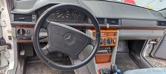 Mercedes E124 2.0 D - 6