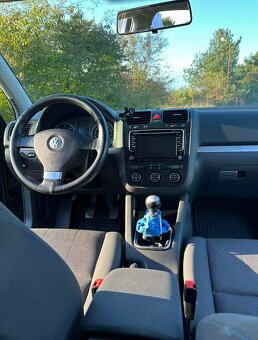 Volkswagen Golf V - 6