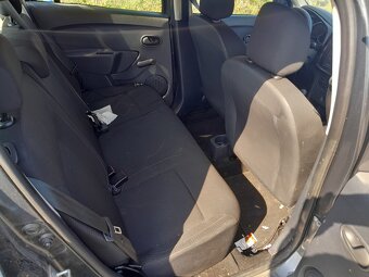 Dacia Sandero 0,9 tCe - 6