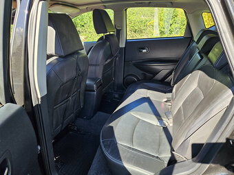 nissan qashqai 2.0 - 6