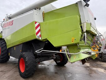 Kombajn zbożowy Claas Lexion 440 rok 2002 heder V660. - 6