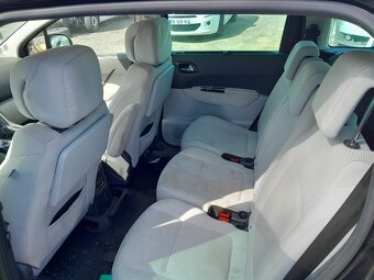 Peugeot 5008 1,6 HDi - 6
