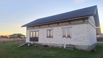 Nowoczesny dom parterowy 106 m² na działce 1024 m² – spokojn - 6
