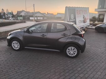 Yaris 2021r 24tys km jak nowy - 6