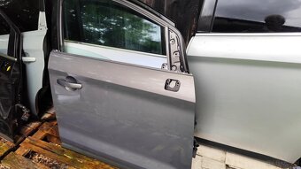 Sprzedam drzwi przednie do Ford Kuga 1 - 6