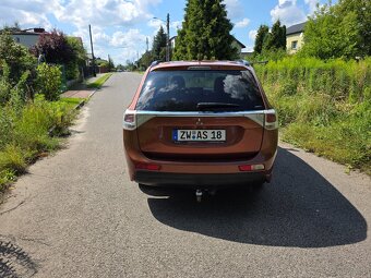 Mitsubishi Outlander 2.2 DI-D 4WD Instyle - 6