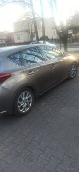 Sprzedam Toyota Auris - 6