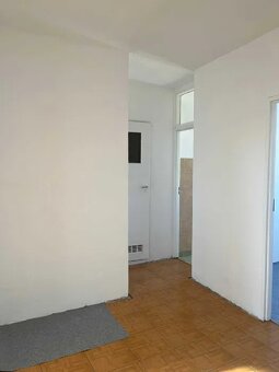 Mieszkanie o pow. 53m2, balkon, IV piętro,os. Asnyka - 6