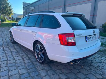 Skoda Octavia RS 2.0 - 6
