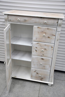 komoda z drewna sosnowego - jak nowa - 6