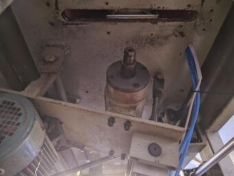 Piła tarczowa poprzeczna z ruchomym stołem - 6